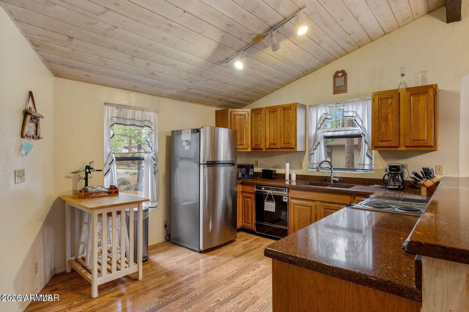 6383 WILD CAT Way, Pinetop, AZ 85935 — photo 8 of 25