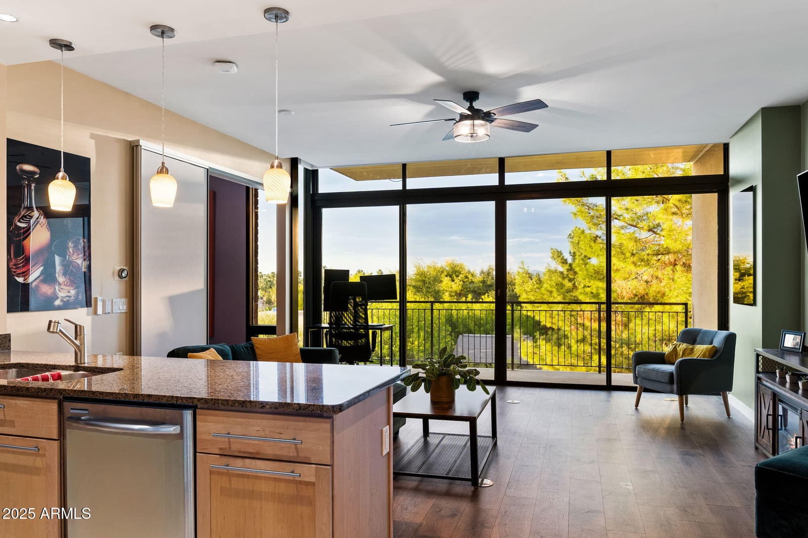 208 W PORTLAND Street 360, Phoenix, AZ 85003 — photo 2 of 34