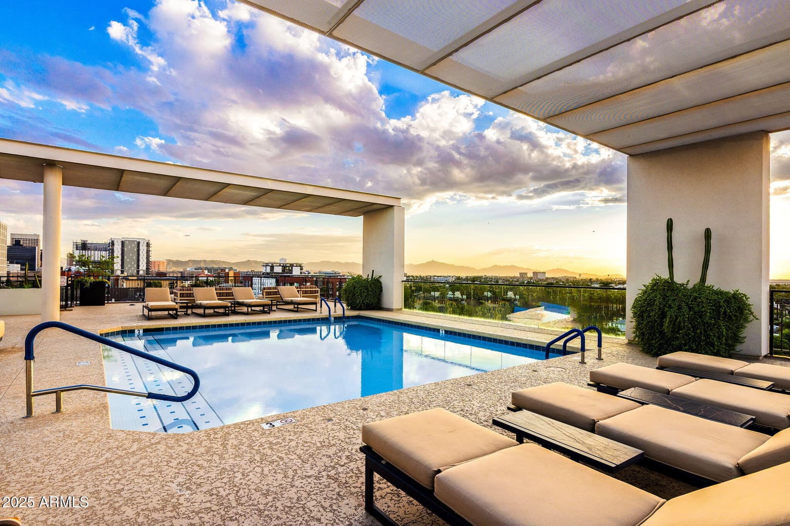 208 W PORTLAND Street 360, Phoenix, AZ 85003 — photo 20 of 34