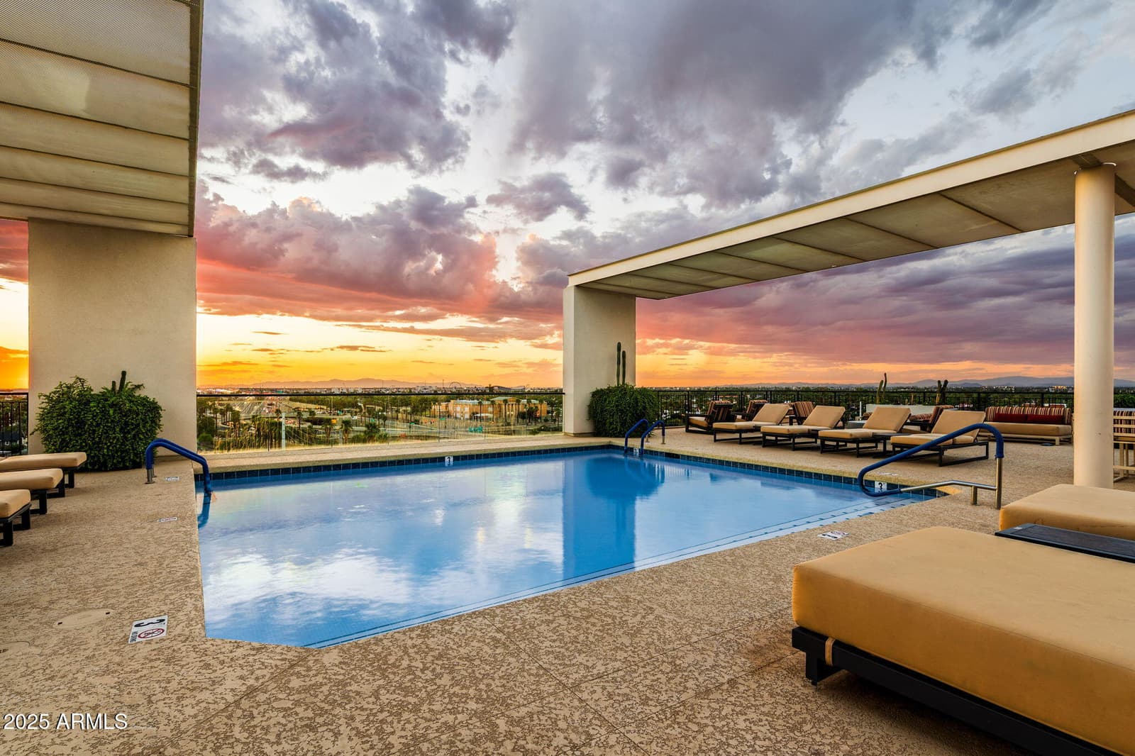 208 W PORTLAND Street 360, Phoenix, AZ 85003 — photo 22 of 34