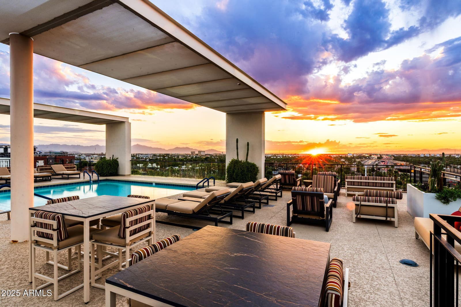 208 W PORTLAND Street 360, Phoenix, AZ 85003 — photo 24 of 34
