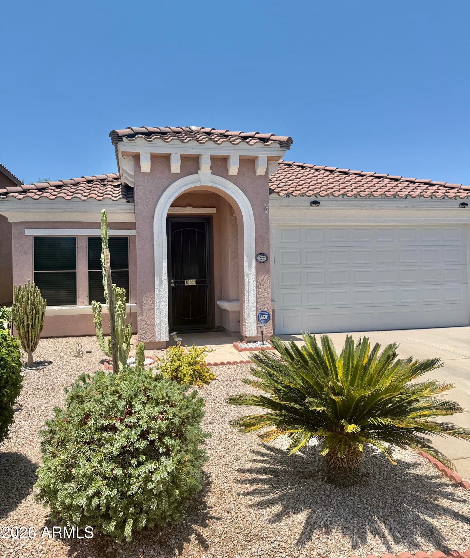 752 E COWBOY COVE Trail, San Tan Valley, AZ 85143 — photo 2 of 38
