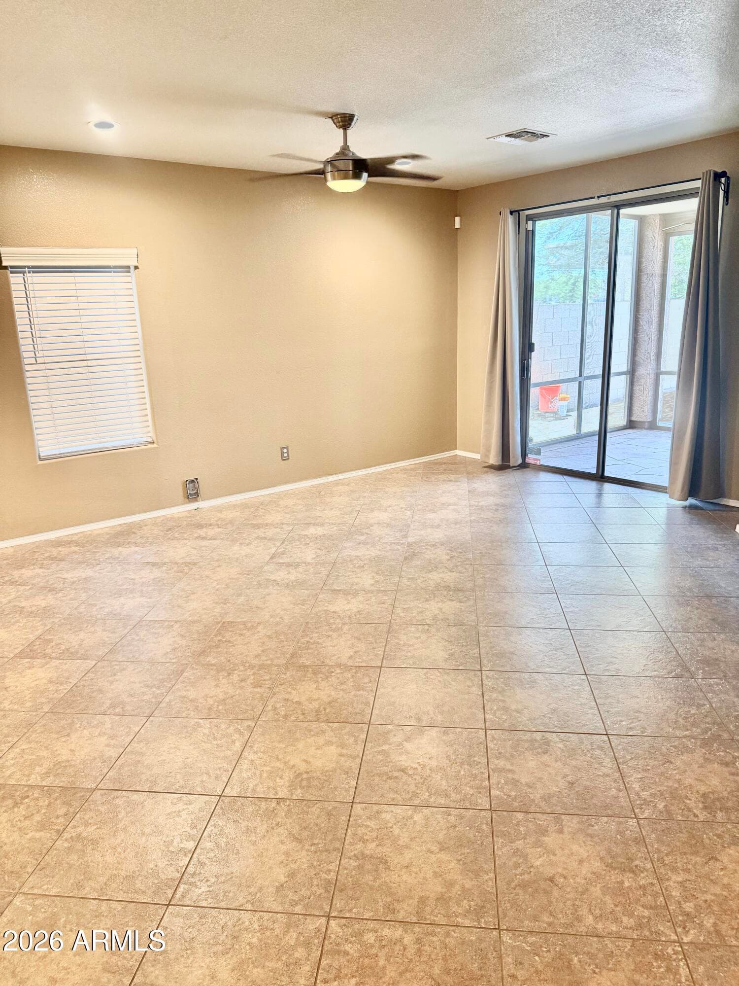 752 E COWBOY COVE Trail, San Tan Valley, AZ 85143 — photo 14 of 38