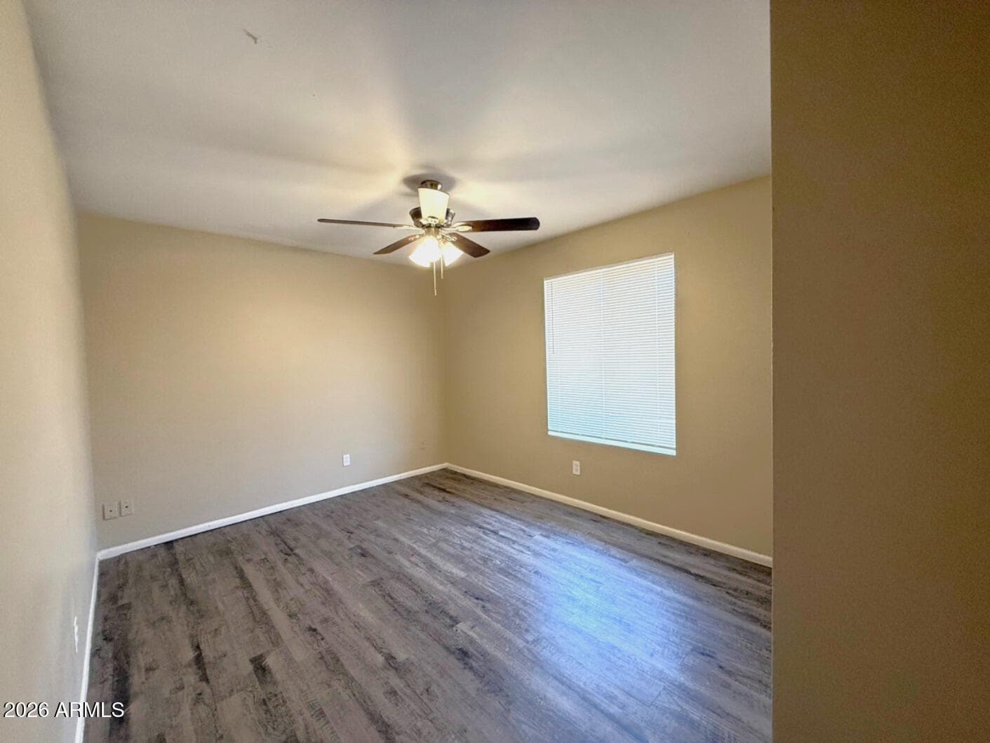 4212 W CINNABAR Avenue, Phoenix, AZ 85051 — photo 7 of 20