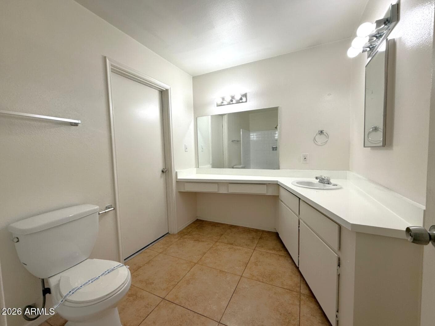 4212 W CINNABAR Avenue, Phoenix, AZ 85051 — photo 9 of 20