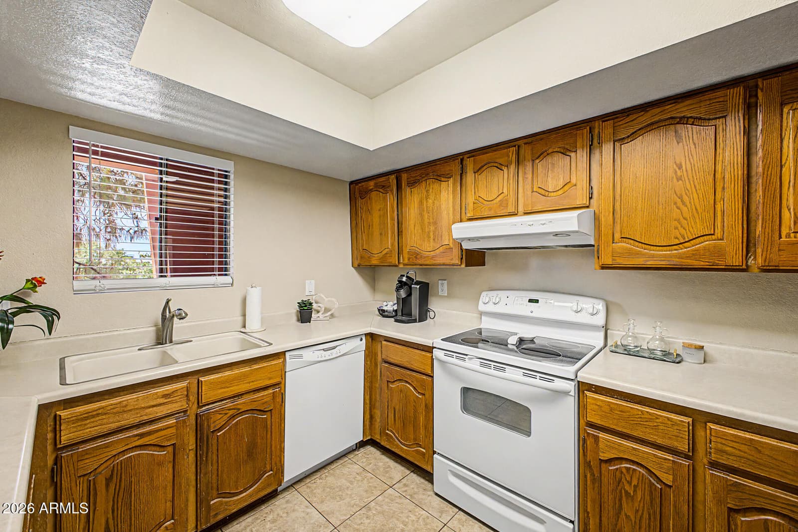 12222 N PARADISE VILLAGE Parkway S 343, Phoenix, AZ 85032 — photo 16 of 47