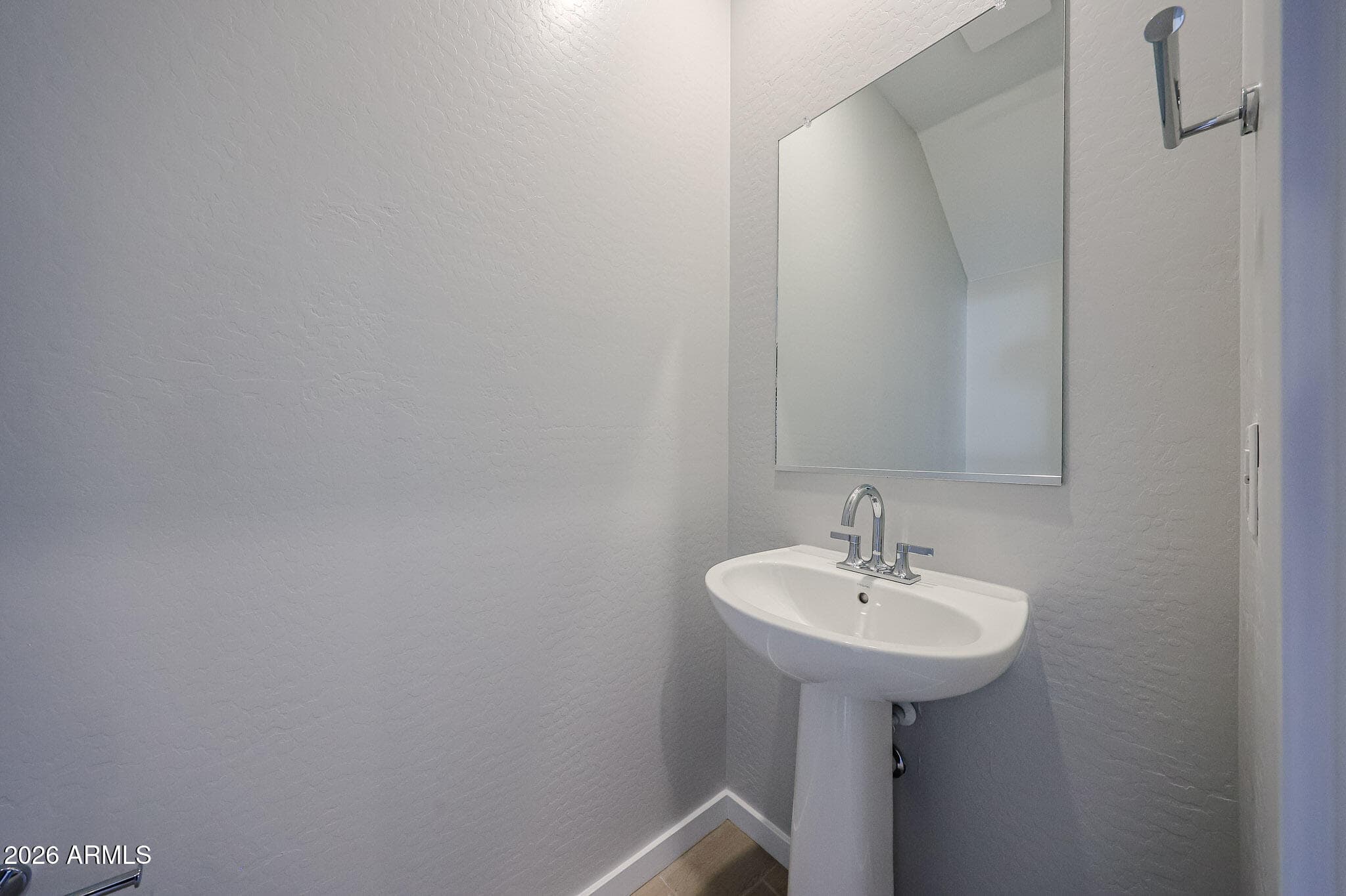 5935 E SIDEOATS Way, San Tan Valley, AZ 85144 — photo 14 of 31