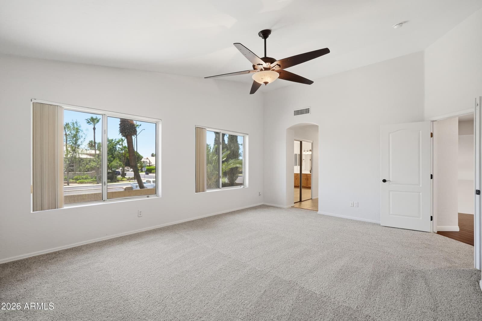 1231 W ISLANDIA Drive, Gilbert, AZ 85233 — photo 10 of 26