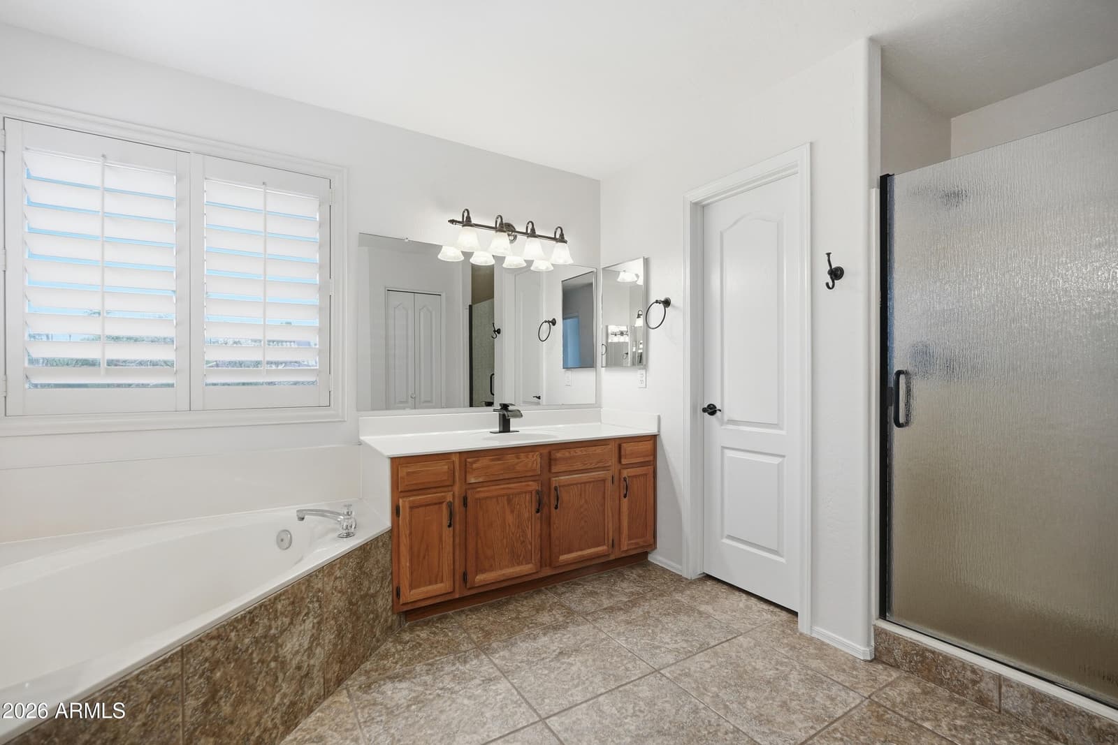1231 W ISLANDIA Drive, Gilbert, AZ 85233 — photo 17 of 26