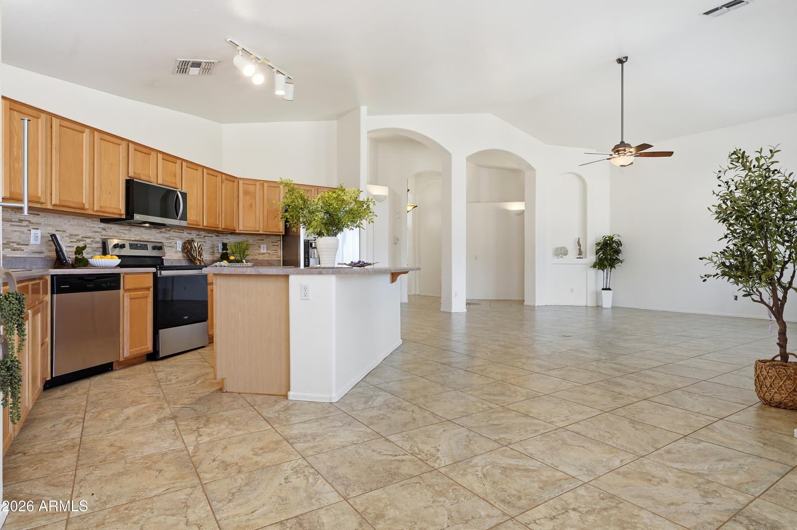 4441 E COTTONWOOD Lane, Phoenix, AZ 85048 — photo 14 of 38
