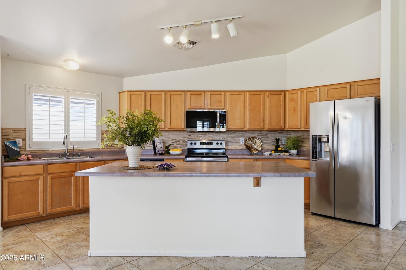 4441 E COTTONWOOD Lane, Phoenix, AZ 85048 — photo 15 of 38