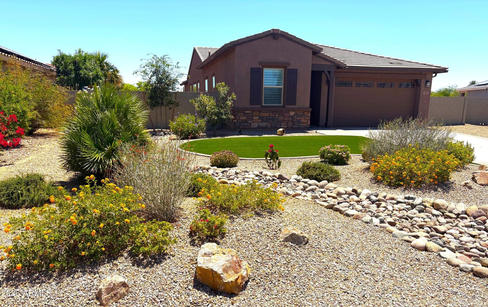 455 E SHELLIE Court, Casa Grande, AZ 85122 — photo 5 of 28