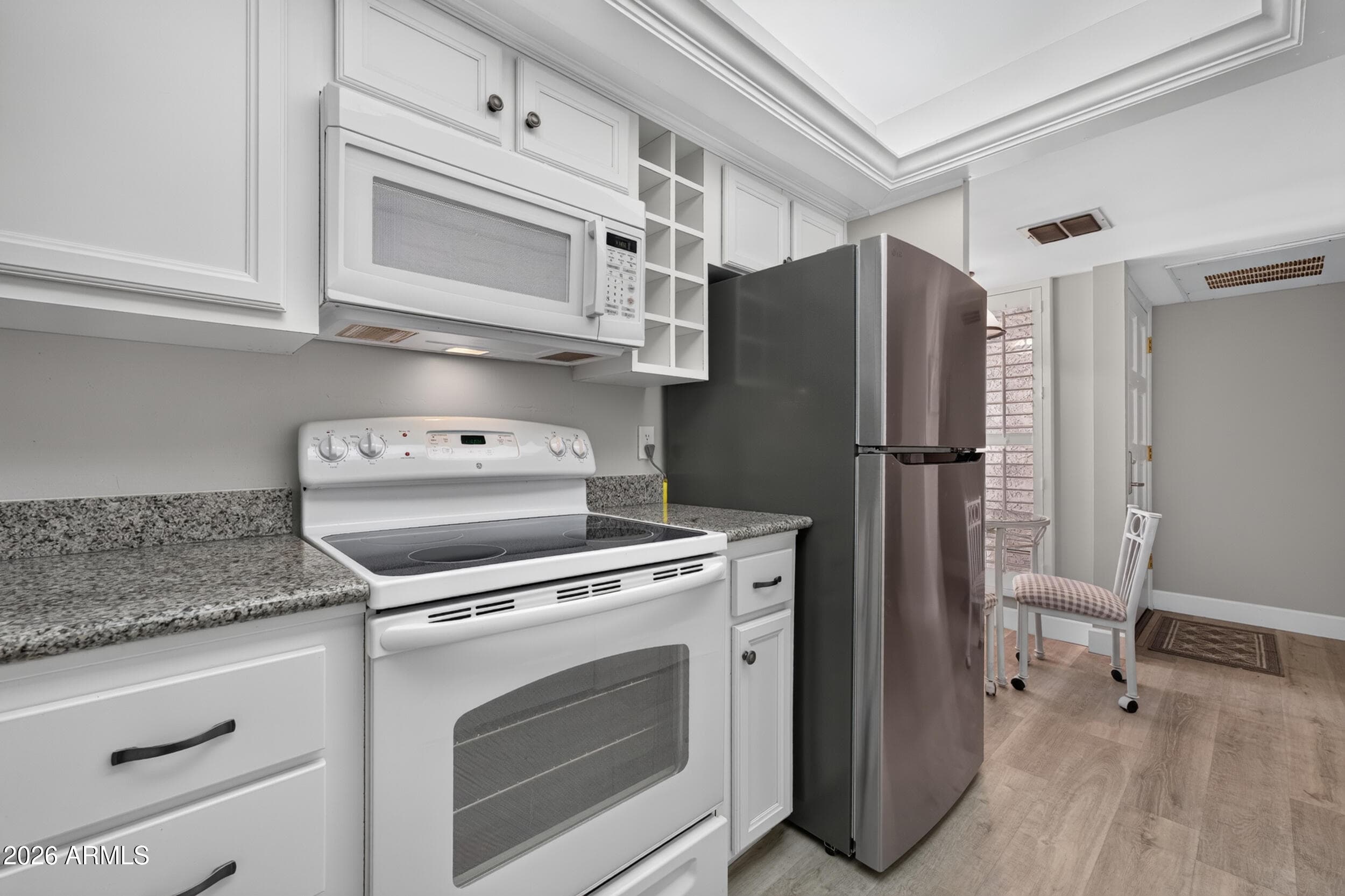 5102 N 31ST Place 433, Phoenix, AZ 85016 — photo 10 of 44