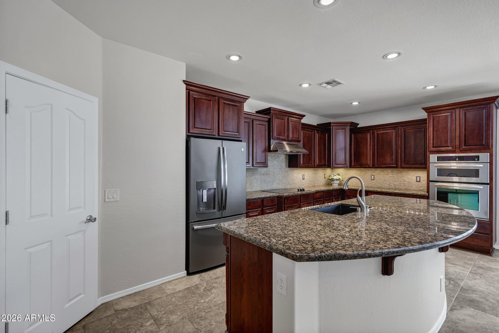 4622 S Quiet Way, Gilbert, AZ 85297 — photo 8 of 48