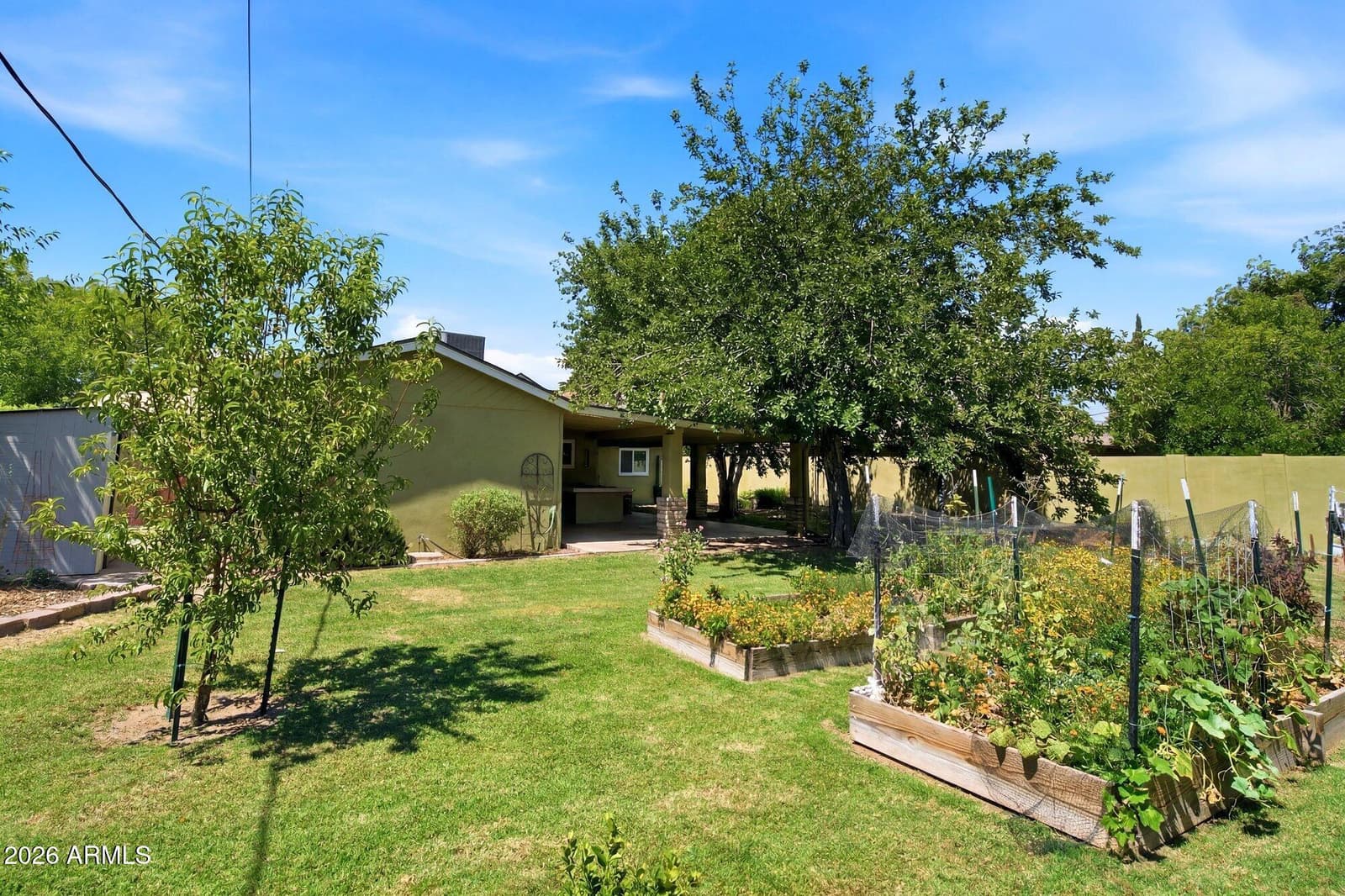 4045 E CAMBRIDGE Avenue, Phoenix, AZ 85008 — photo 9 of 33