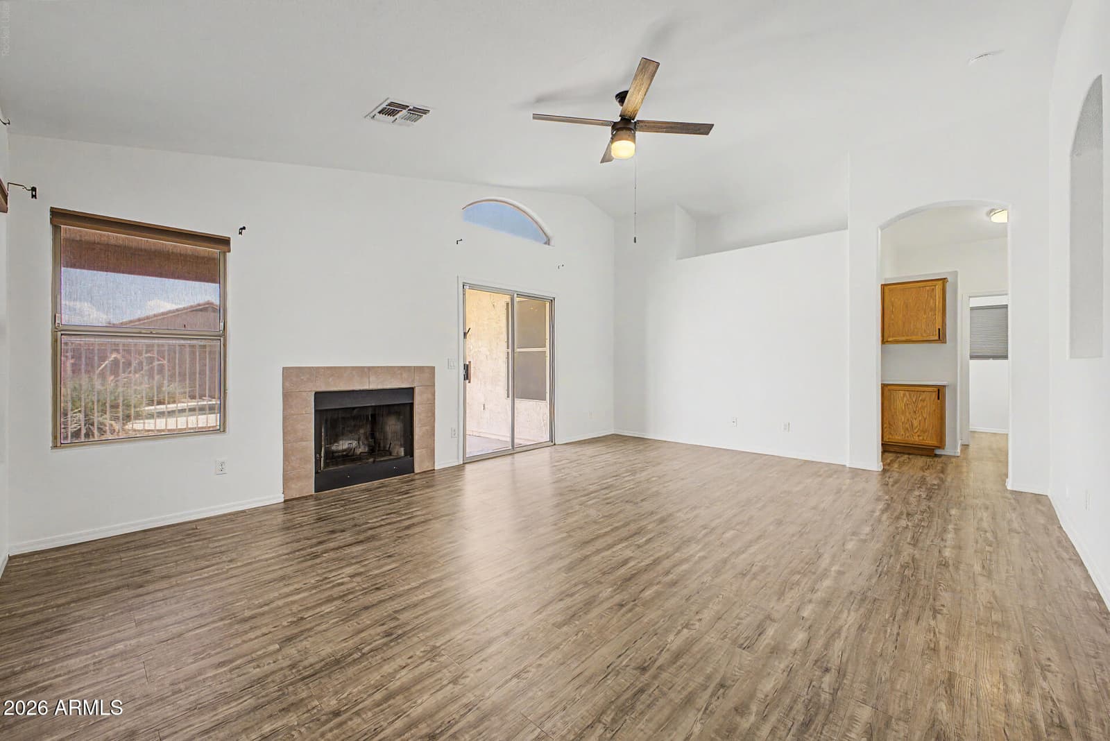 1315 W KINGBIRD Drive, Chandler, AZ 85286 — photo 4 of 25