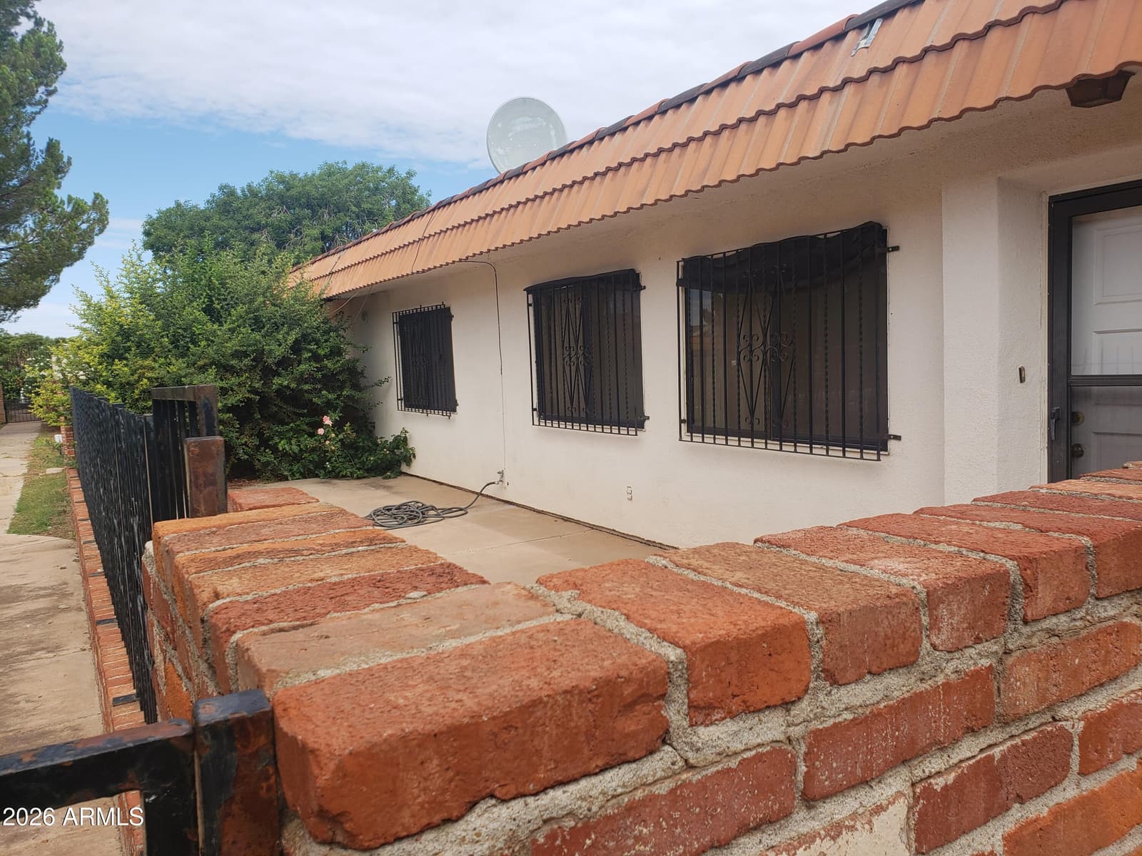 2550 E 15th Street 403, Douglas, AZ 85607 — photo 1 of 10