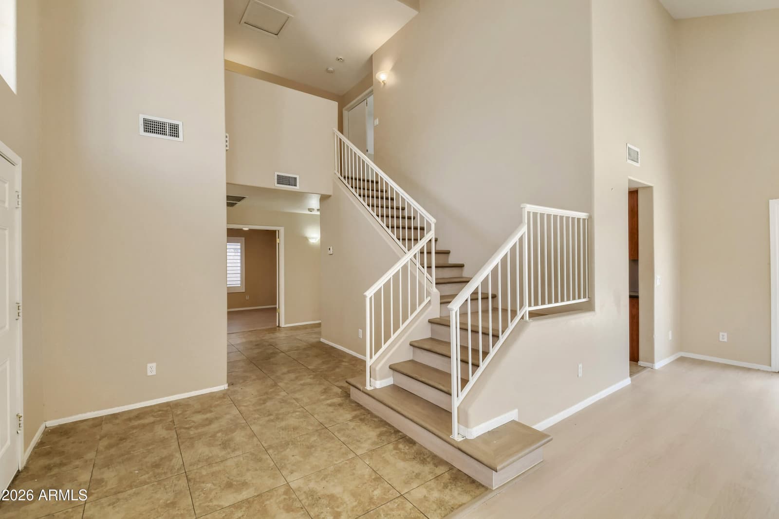 4618 E GOLDFINCH GATE Lane, Phoenix, AZ 85044 — photo 8 of 36
