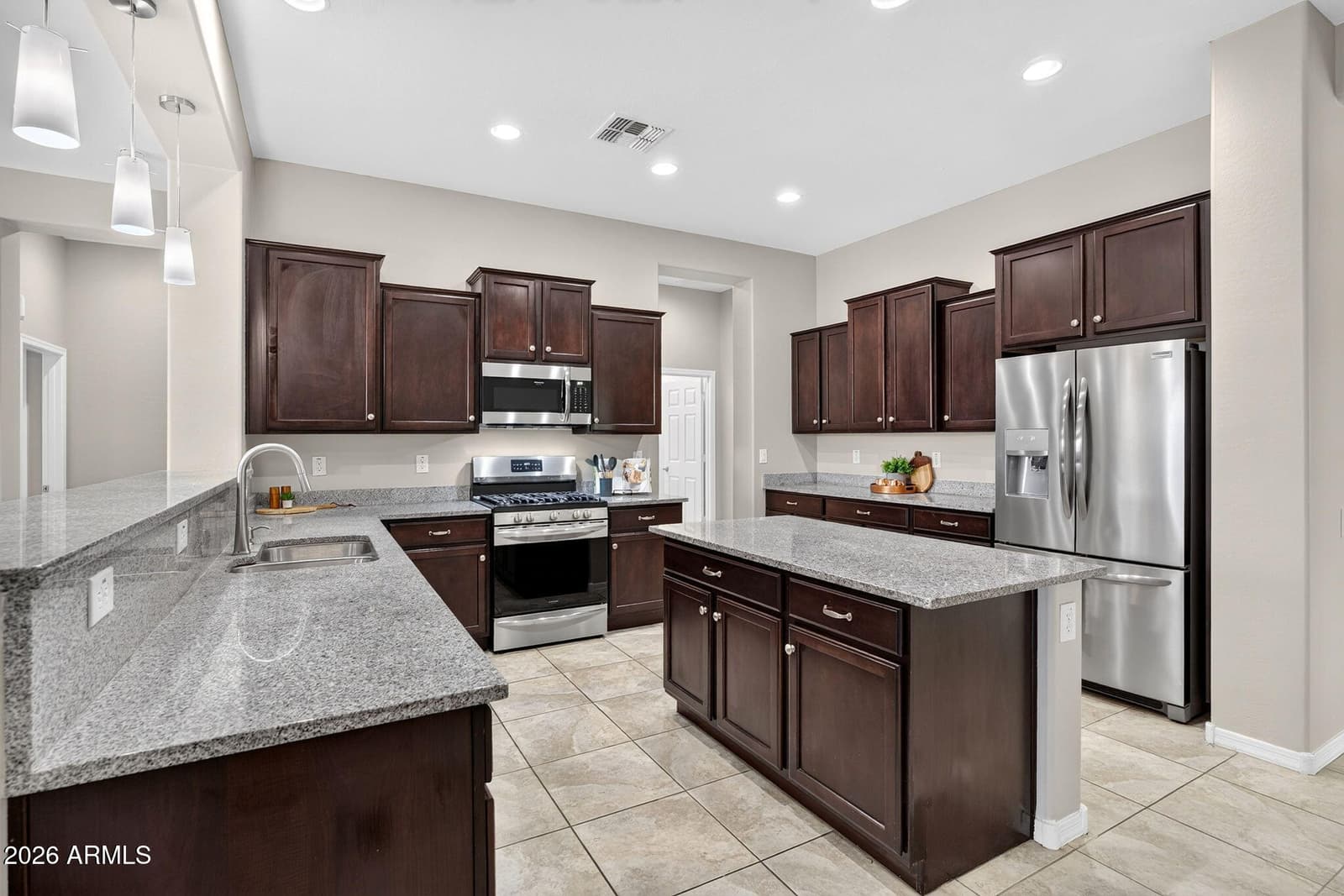 3463 E IVANHOE Street, Gilbert, AZ 85295 — photo 10 of 33