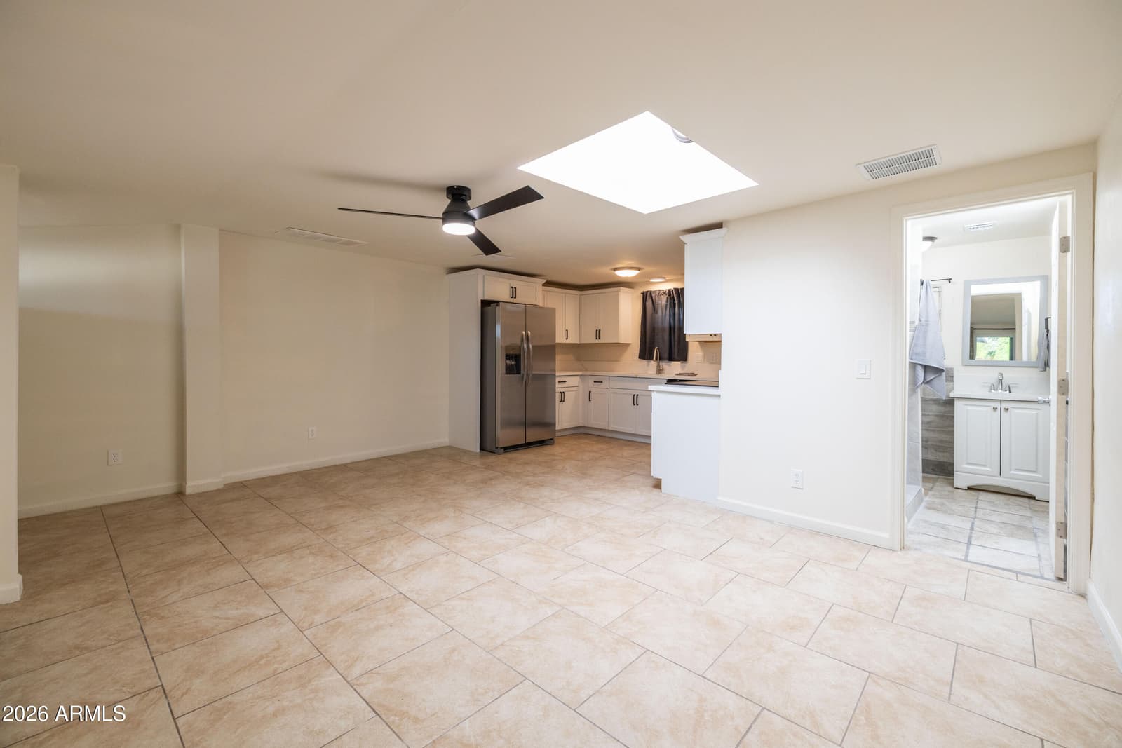 2501 W HAYWARD Avenue, Phoenix, AZ 85051 — photo 12 of 40