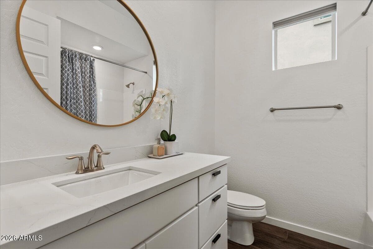 5936 E ADOBE Drive, Phoenix, AZ 85054 — photo 12 of 24