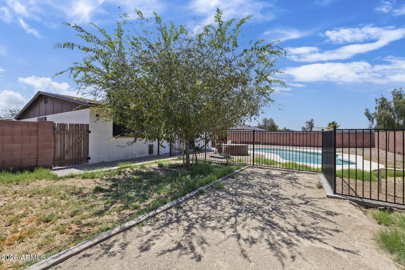 5532 N 68TH Avenue, Glendale, AZ 85303 — photo 31 of 35