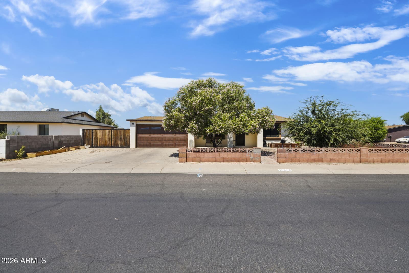 5532 N 68TH Avenue, Glendale, AZ 85303 — photo 1 of 35