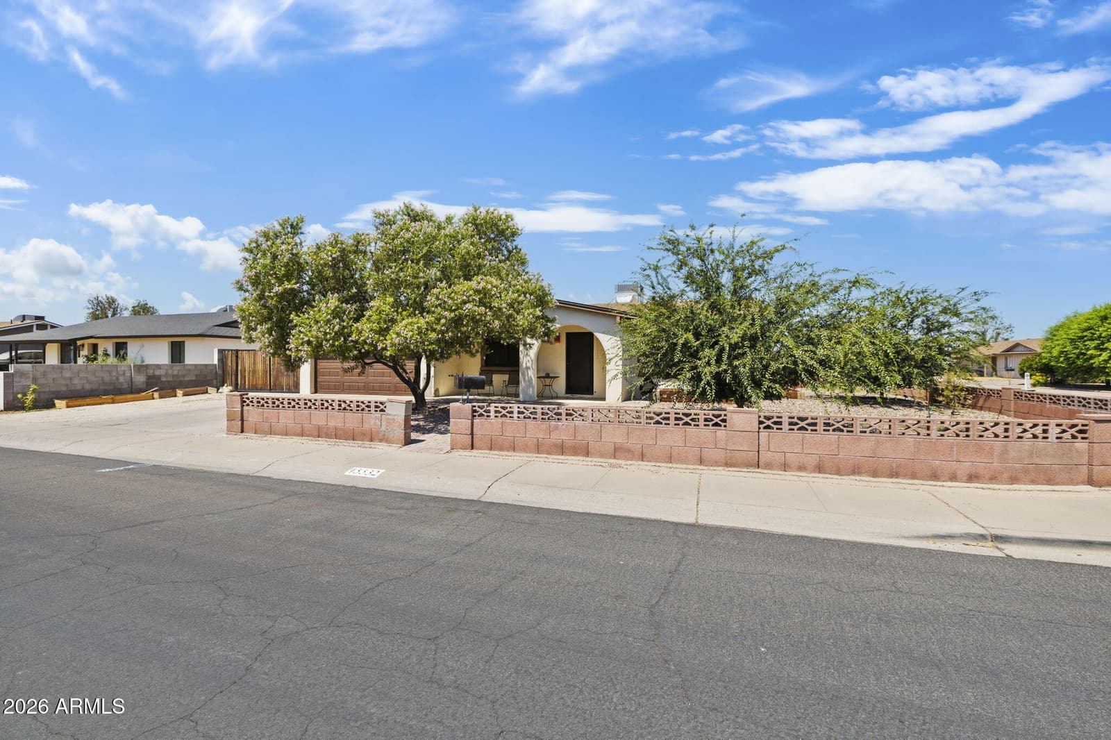 5532 N 68TH Avenue, Glendale, AZ 85303 — photo 3 of 35