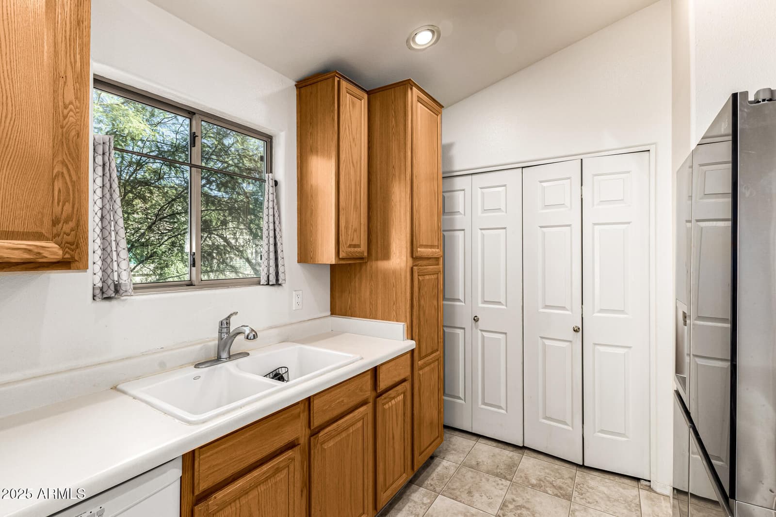 7550 E EARLL Drive 74, Scottsdale, AZ 85251 — photo 10 of 24