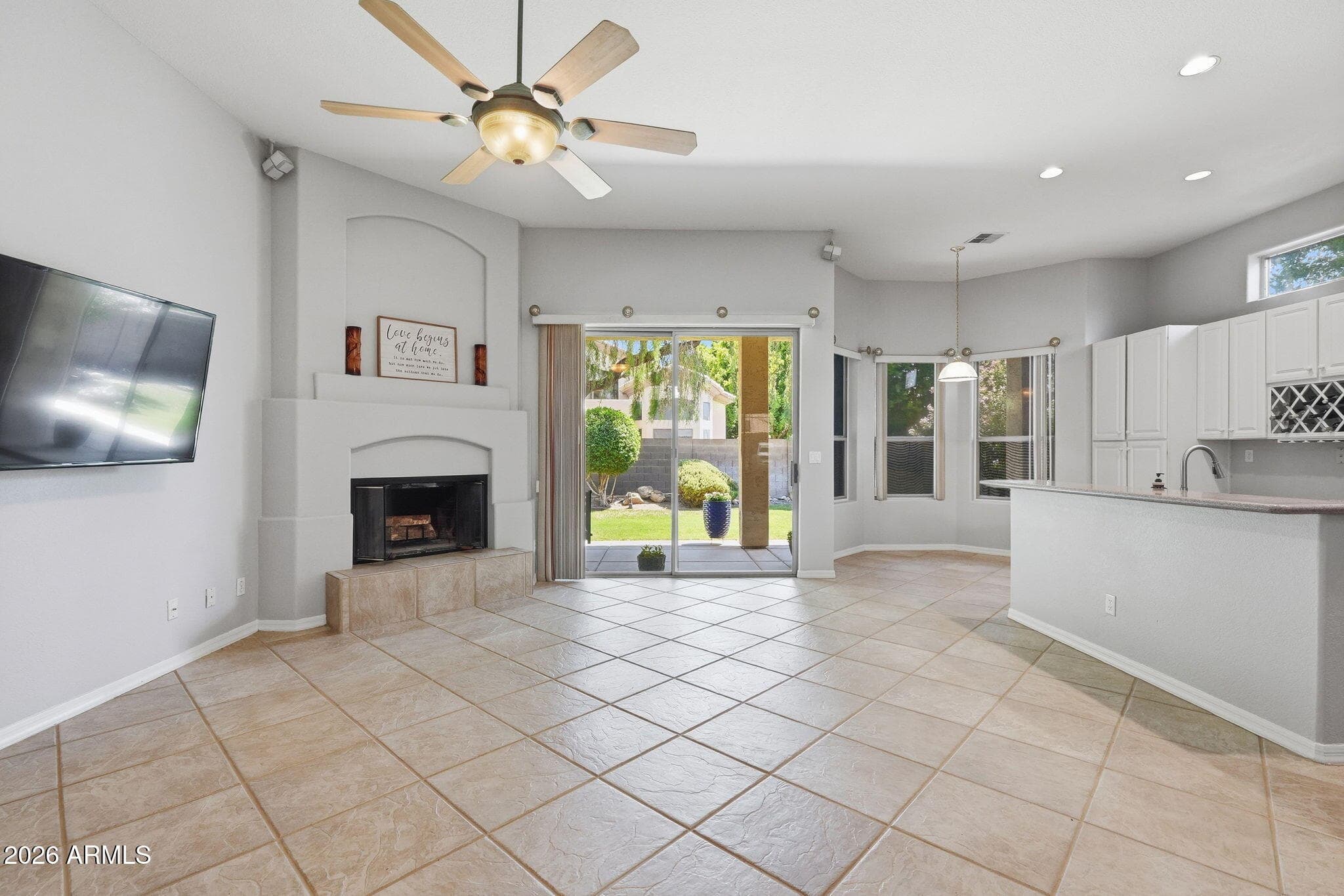 5677 W MONONA Drive, Glendale, AZ 85308 — photo 4 of 43
