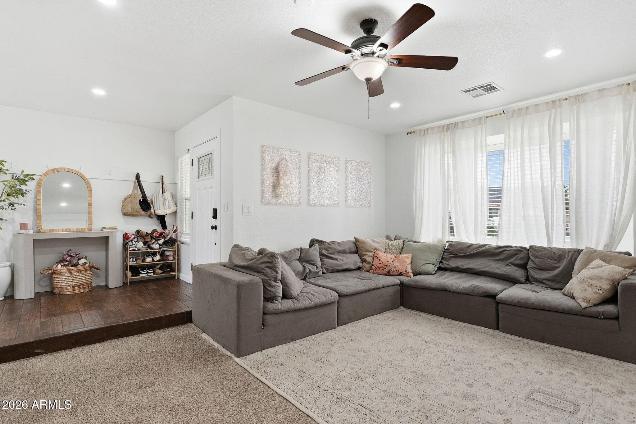 1115 E HUBER Street, Mesa, AZ 85203 — photo 5 of 29
