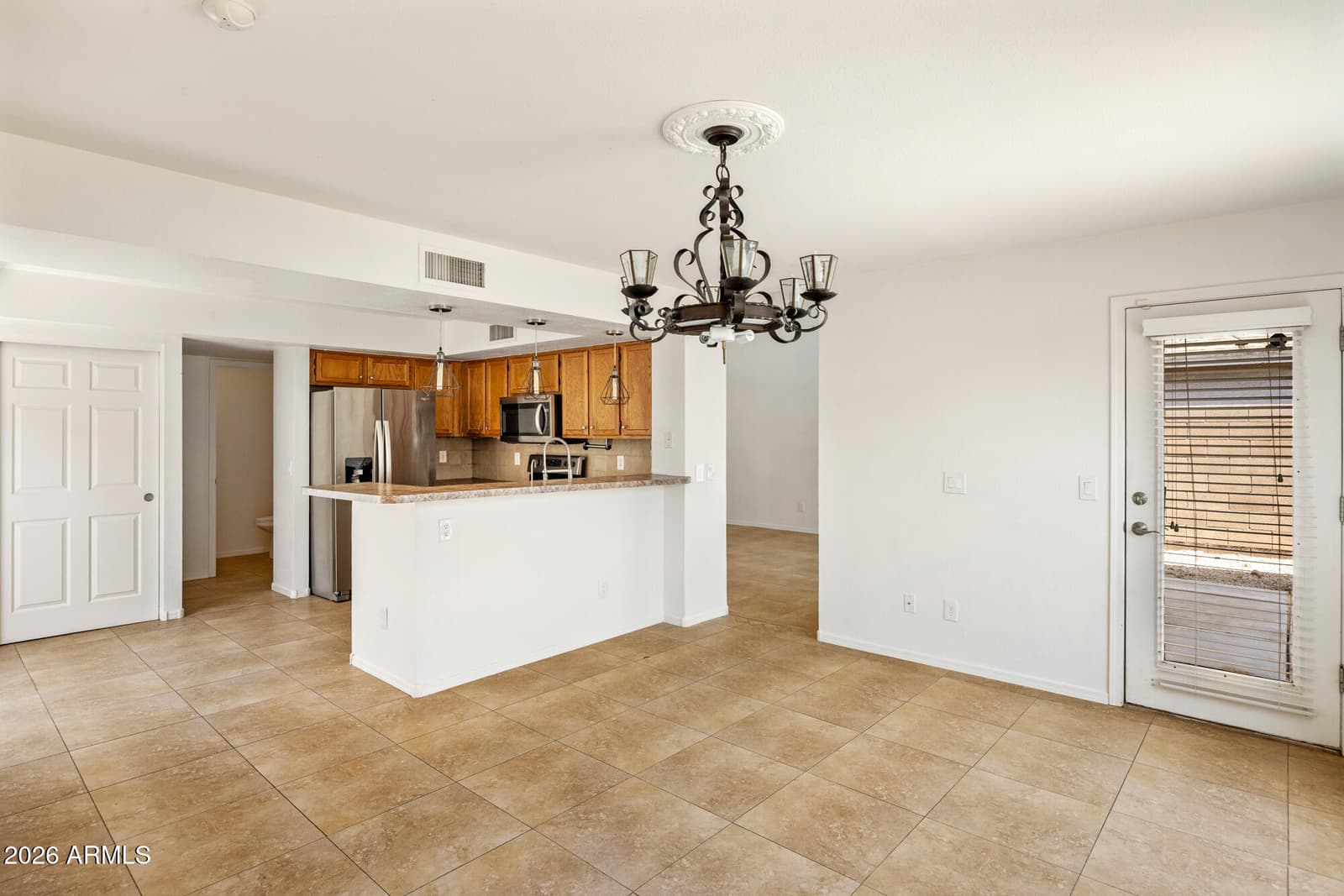 163 W MONONA Drive, Phoenix, AZ 85027 — photo 6 of 22