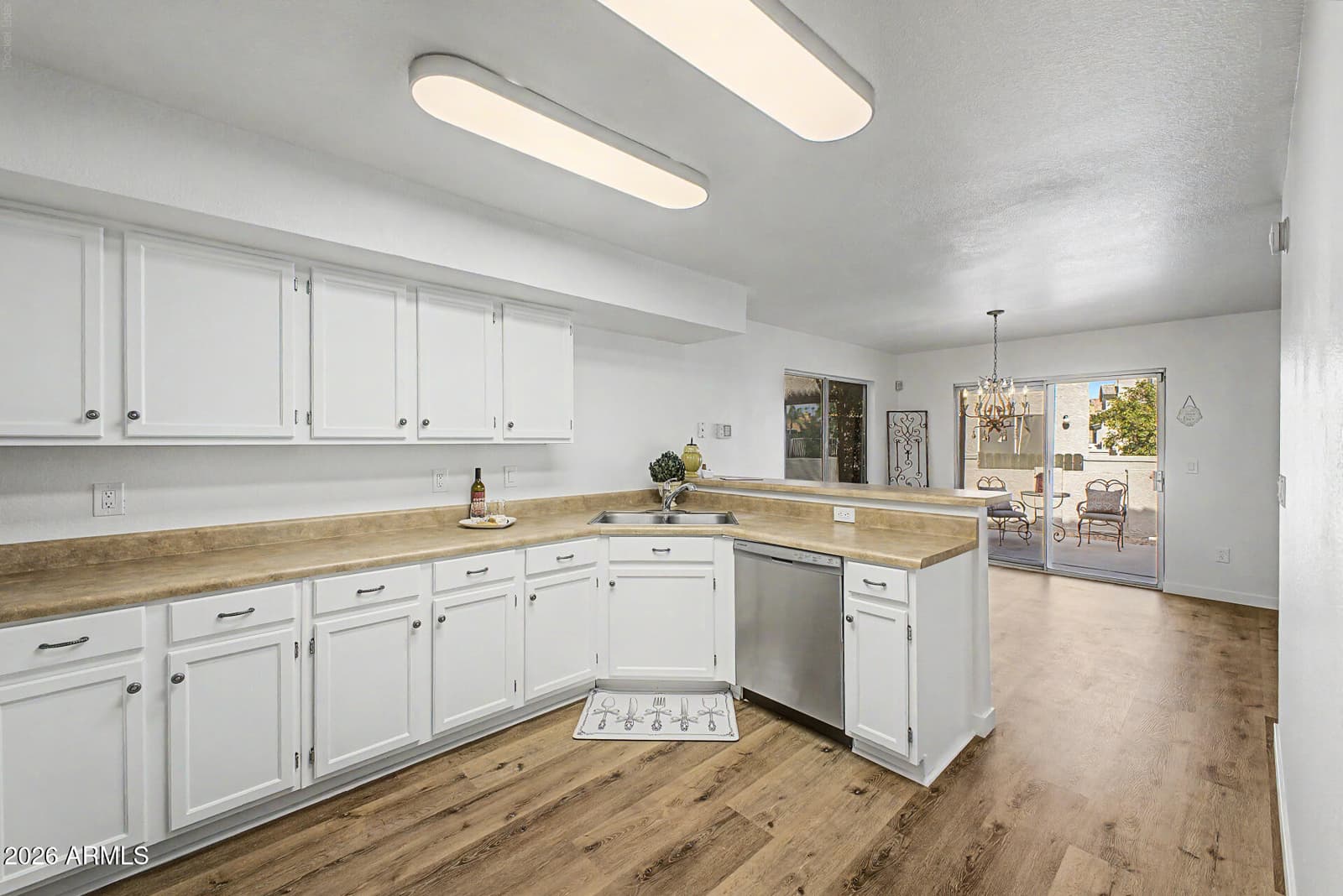 1071 W SANDY BANKS Drive, Gilbert, AZ 85233 — photo 12 of 38