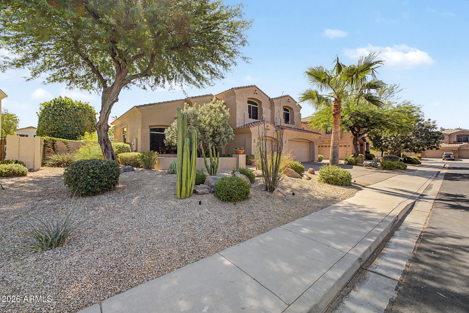 2209 S SAILORS Way, Gilbert, AZ 85295 — photo 5 of 60
