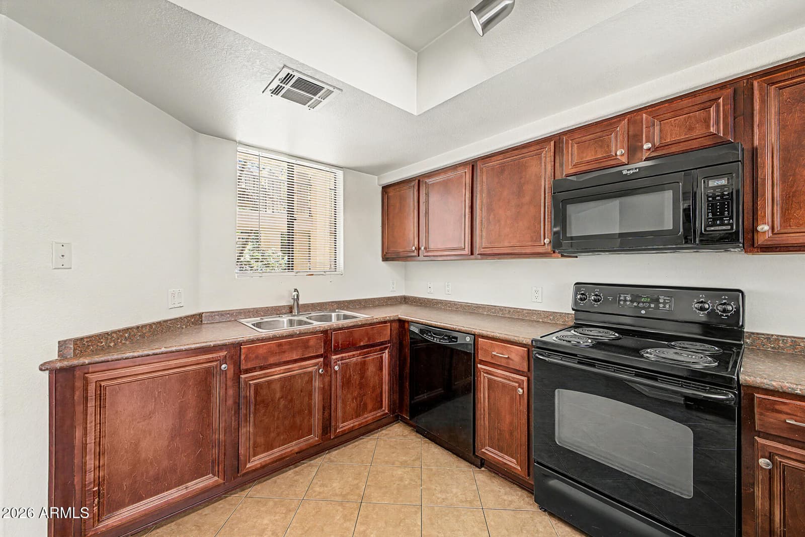 4925 E DESERT COVE Avenue 143, Scottsdale, AZ 85254 — photo 11 of 41