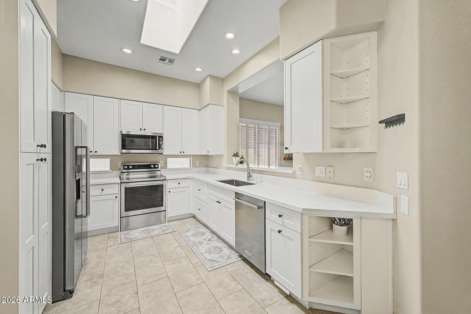 366 E KRISTA Way, Tempe, AZ 85284 — photo 14 of 55