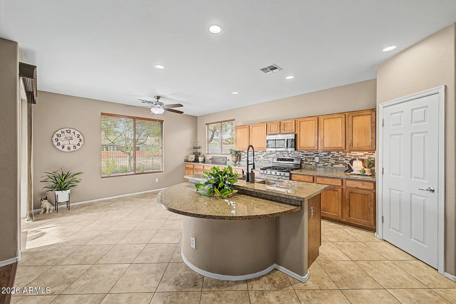 1076 E EUCLID Avenue, Gilbert, AZ 85297 — photo 13 of 58
