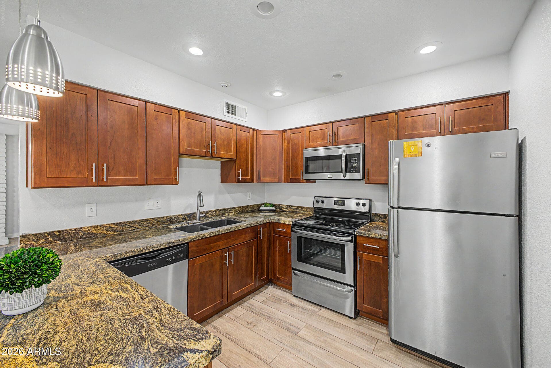 2015 E SOUTHERN Avenue 12, Tempe, AZ 85282 — photo 3 of 35