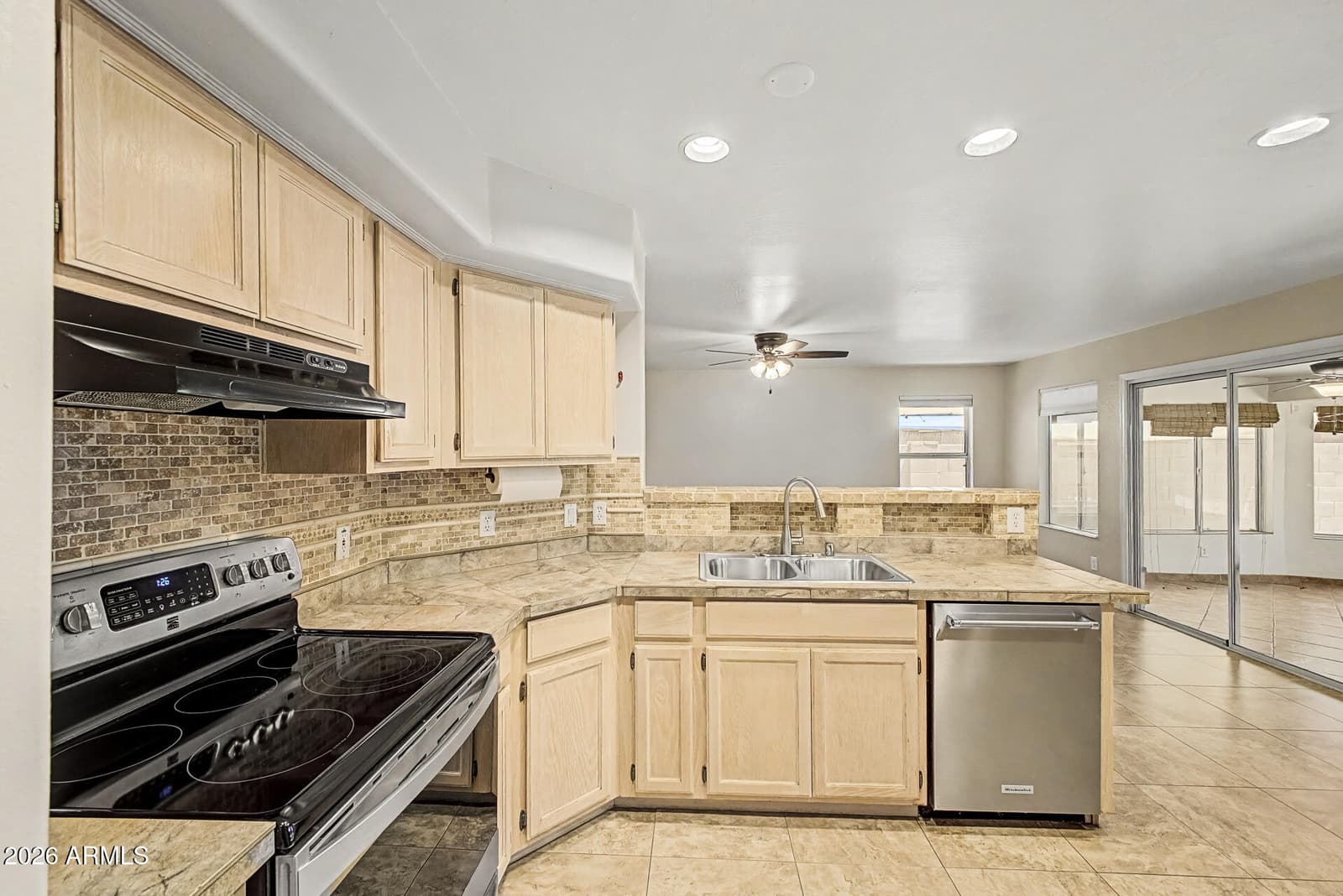 18422 N 85TH Avenue, Peoria, AZ 85382 — photo 17 of 37