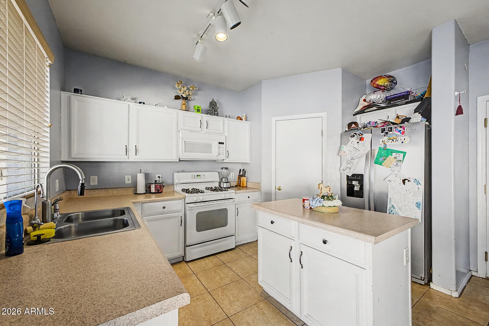 12007 W BELMONT Drive, Avondale, AZ 85323 — photo 5 of 19