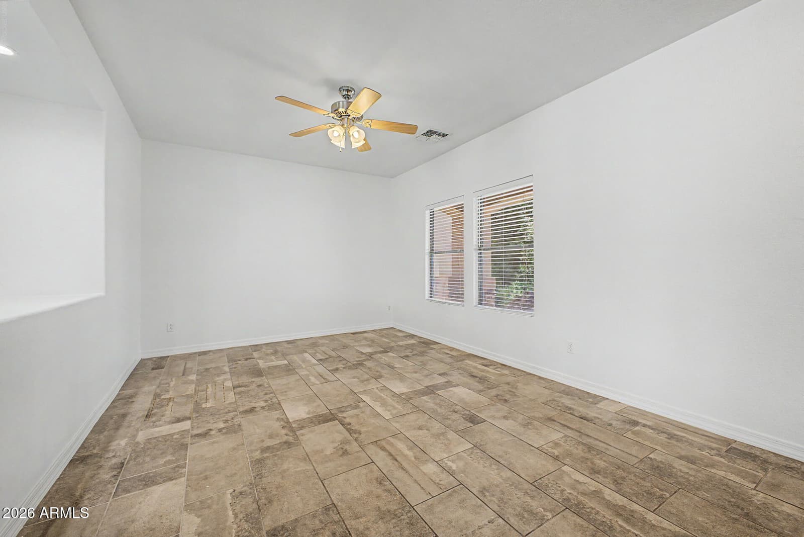 9054 E ORO Avenue, Mesa, AZ 85212 — photo 11 of 43