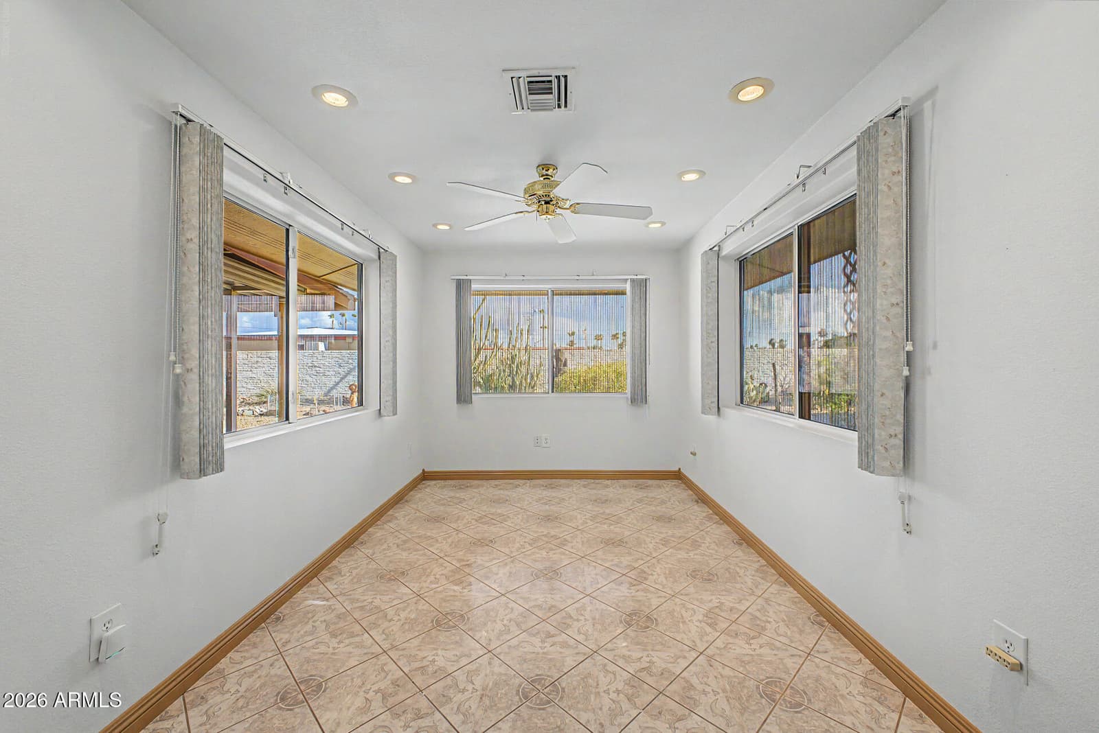 9855 W Wrangler Drive, Sun City, AZ 85373 — photo 10 of 27