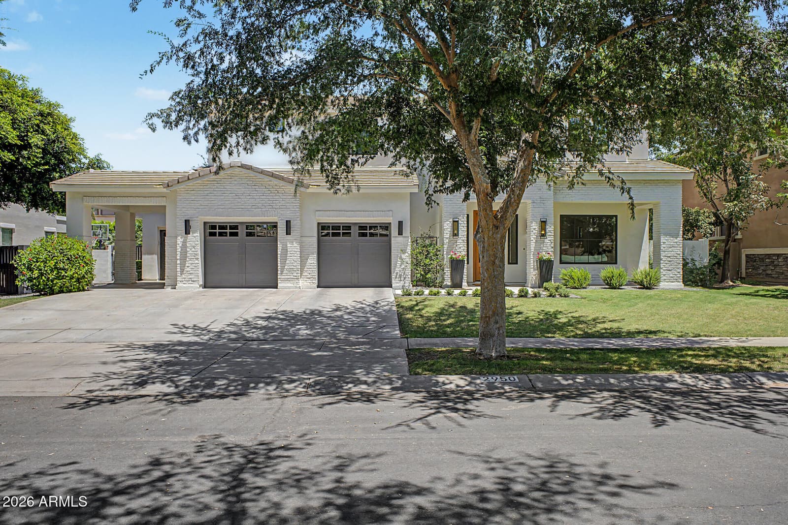 2950 E COMSTOCK Drive, Gilbert, AZ 85296