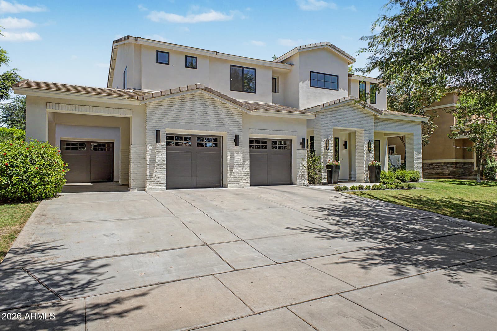 2950 E COMSTOCK Drive, Gilbert, AZ 85296 — photo 3 of 57