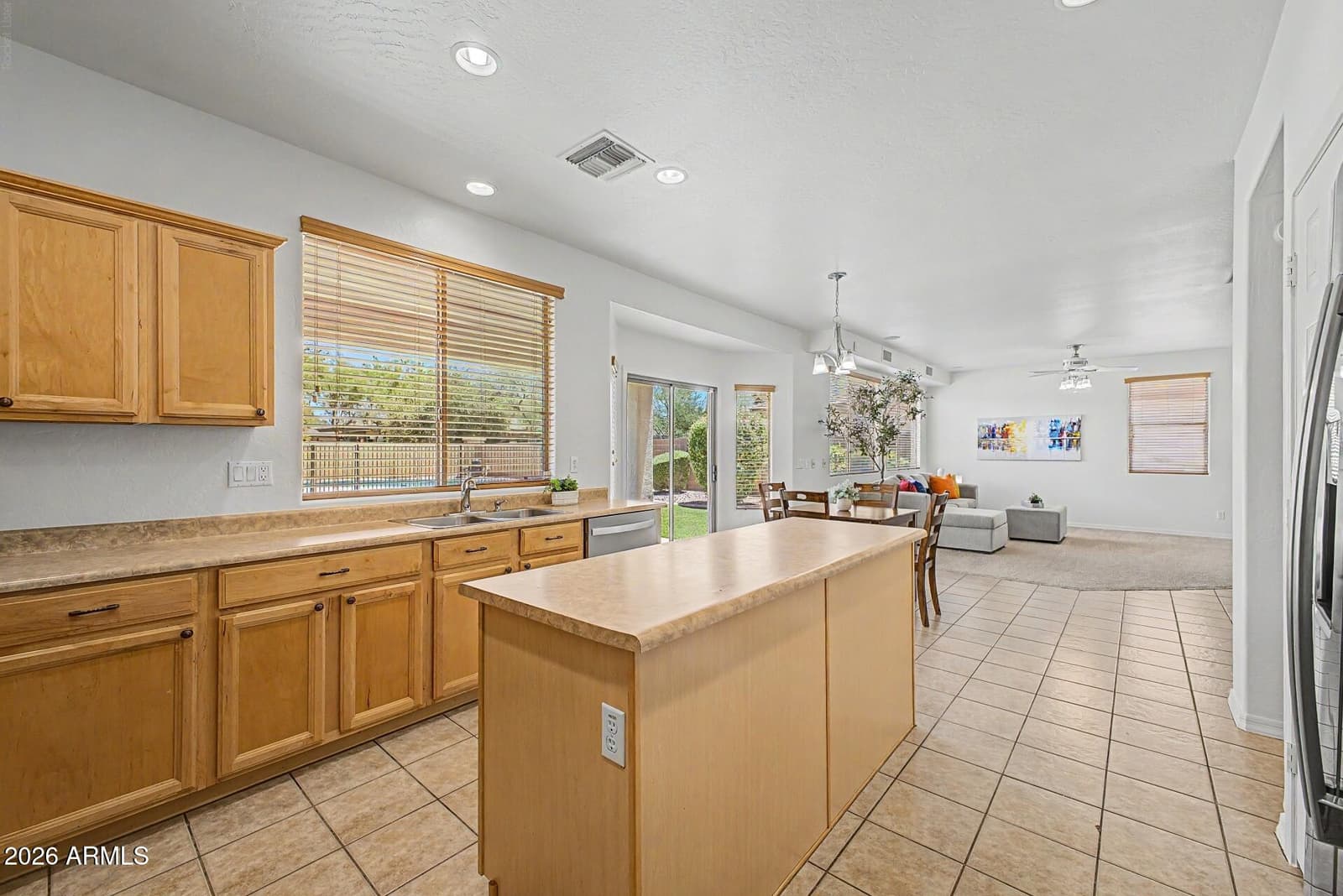 2923 N 140TH Drive, Goodyear, AZ 85395 — photo 14 of 32