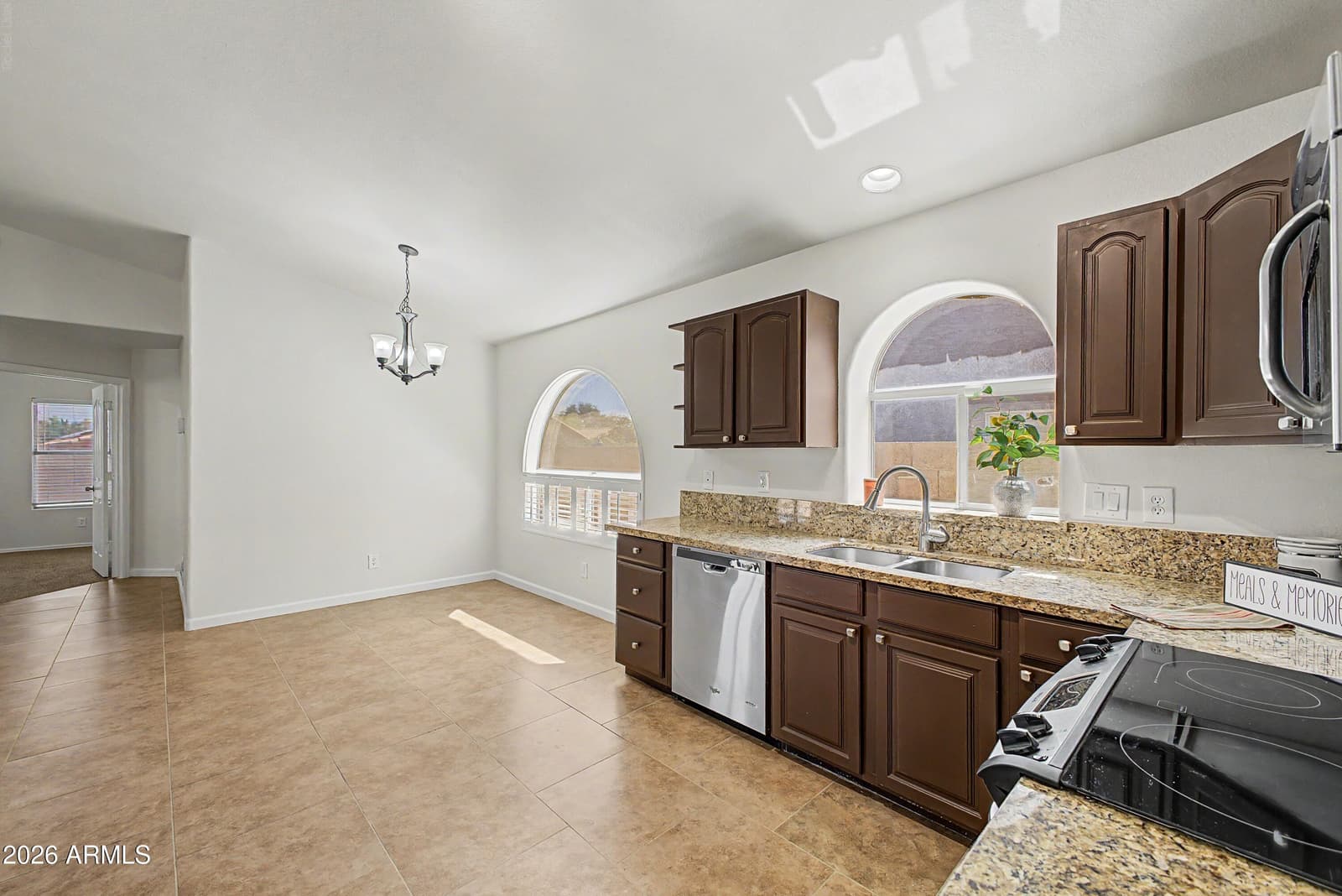 7453 E KNOWLES Avenue, Mesa, AZ 85209 — photo 9 of 25