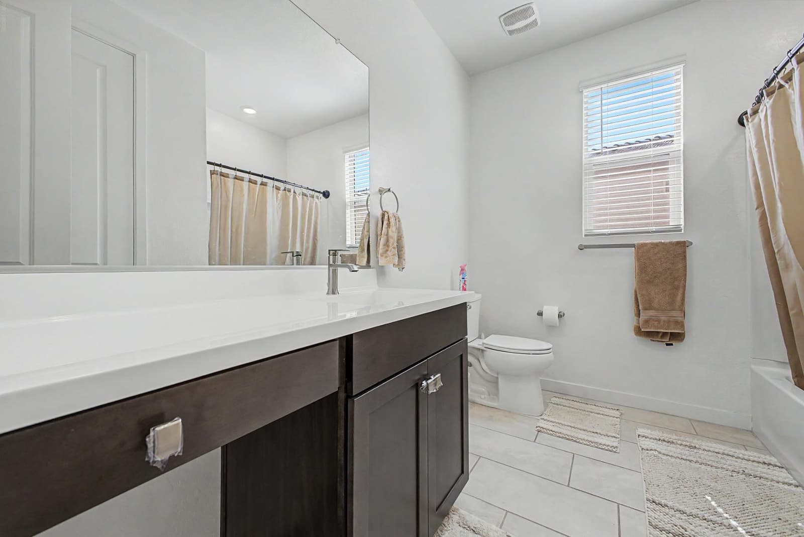 2548 W GRENADINE Road, Phoenix, AZ 85041 — photo 21 of 31