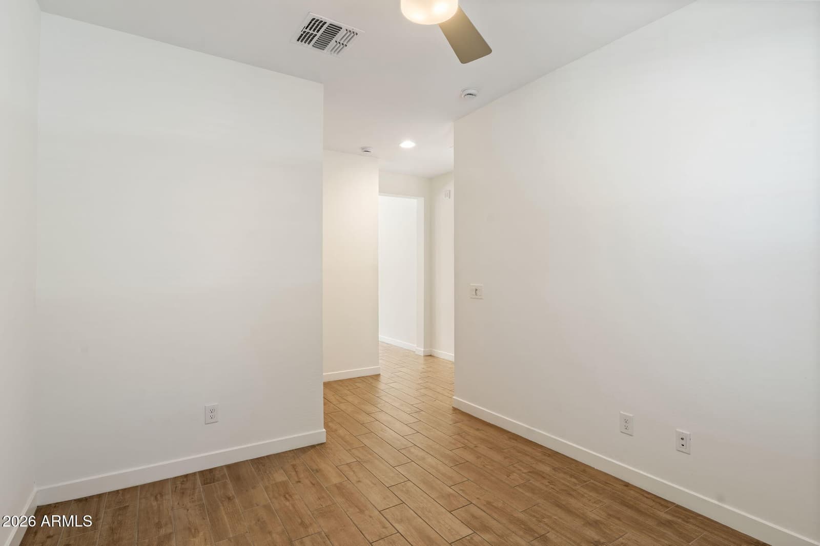 6424 N 17TH Place, Phoenix, AZ 85016 — photo 3 of 30
