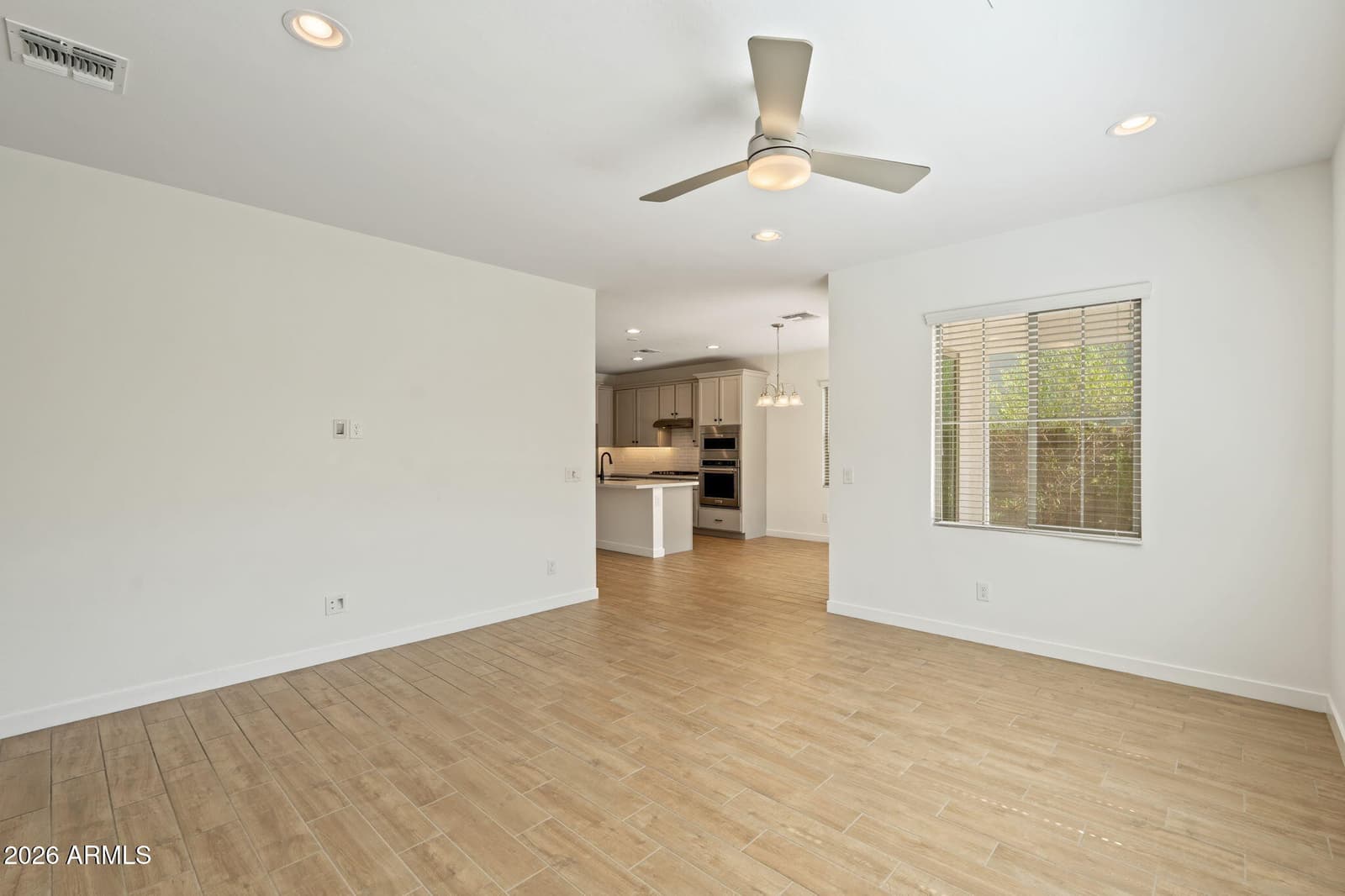 6424 N 17TH Place, Phoenix, AZ 85016 — photo 11 of 30