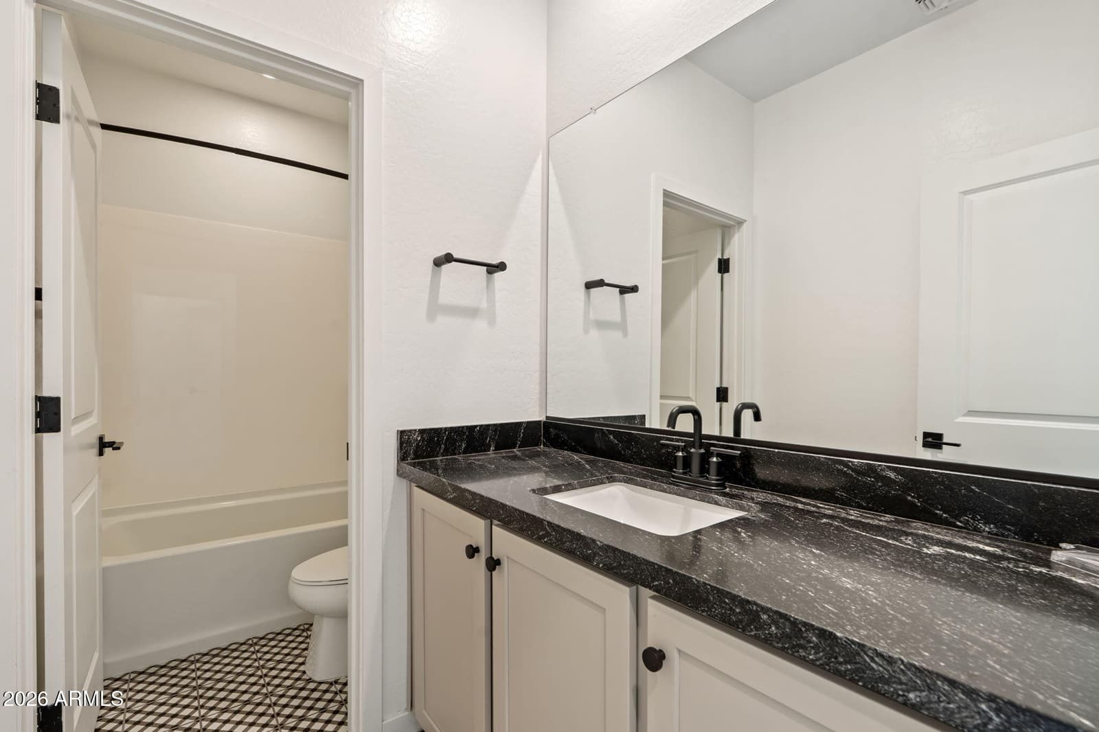 6424 N 17TH Place, Phoenix, AZ 85016 — photo 26 of 30